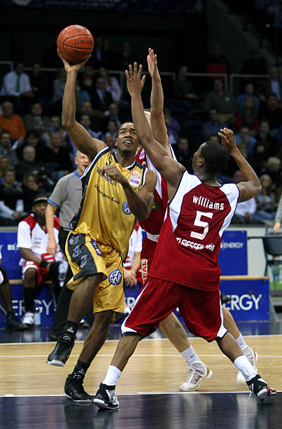 他末节发力 他末节发力