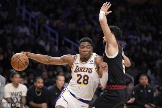 并且已经向 并且已经向